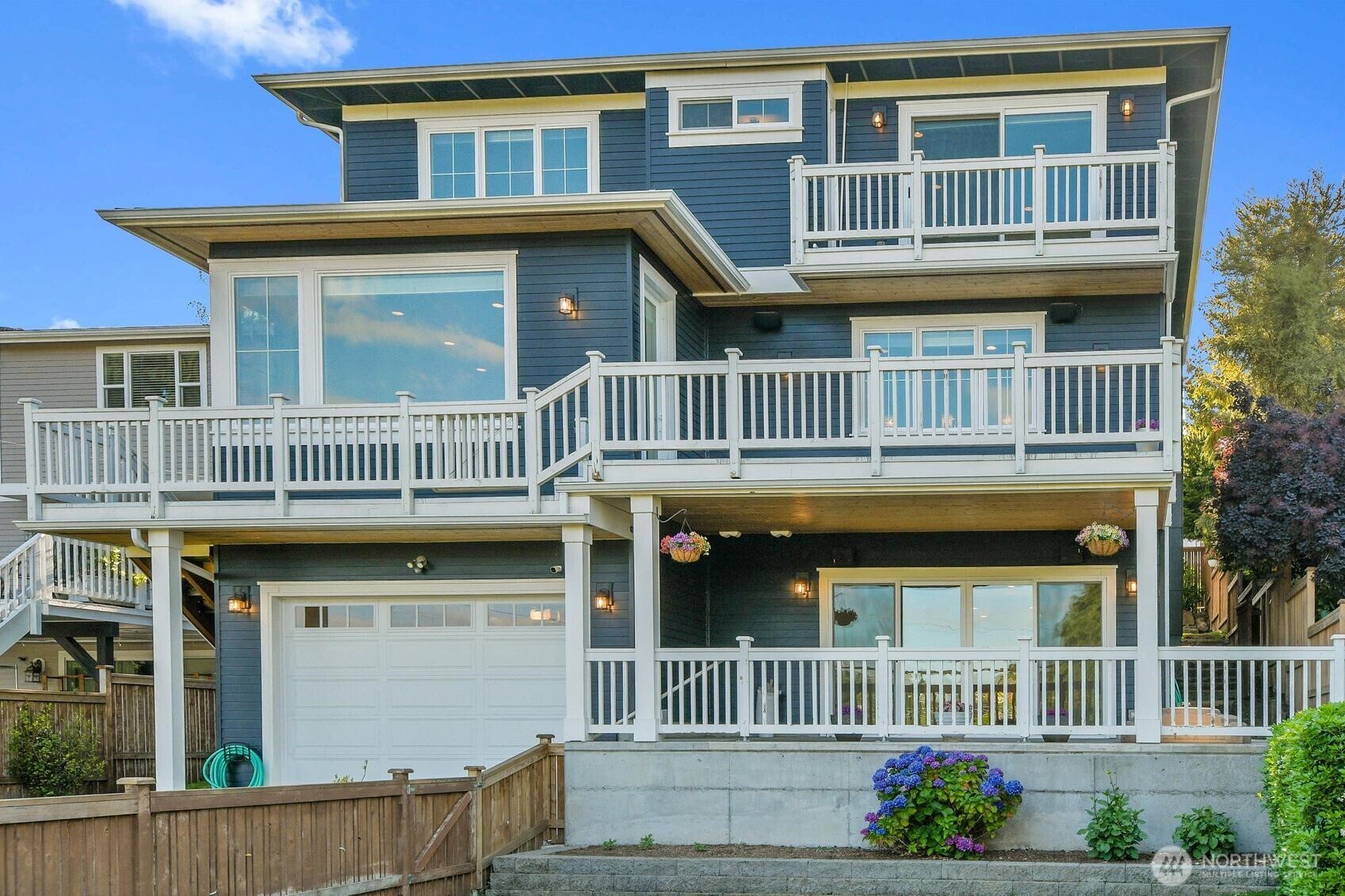 Property Photo: 3228 36th Avenue W WA 98199