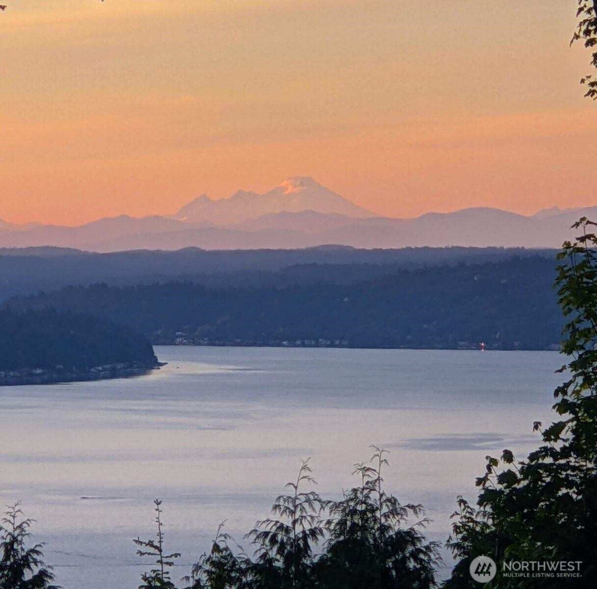 Property Photo: 5200 Jung Frau Place NW WA 98027