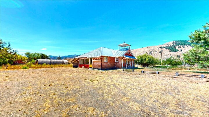 Property Photo:  18  Old Carlton Road  WA 98814 