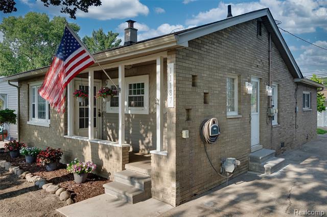 Property Photo: 11187 Ziegler Street MI 48180