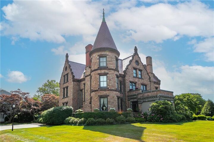 364 Bellevue Avenue D7  Newport RI 02840 photo