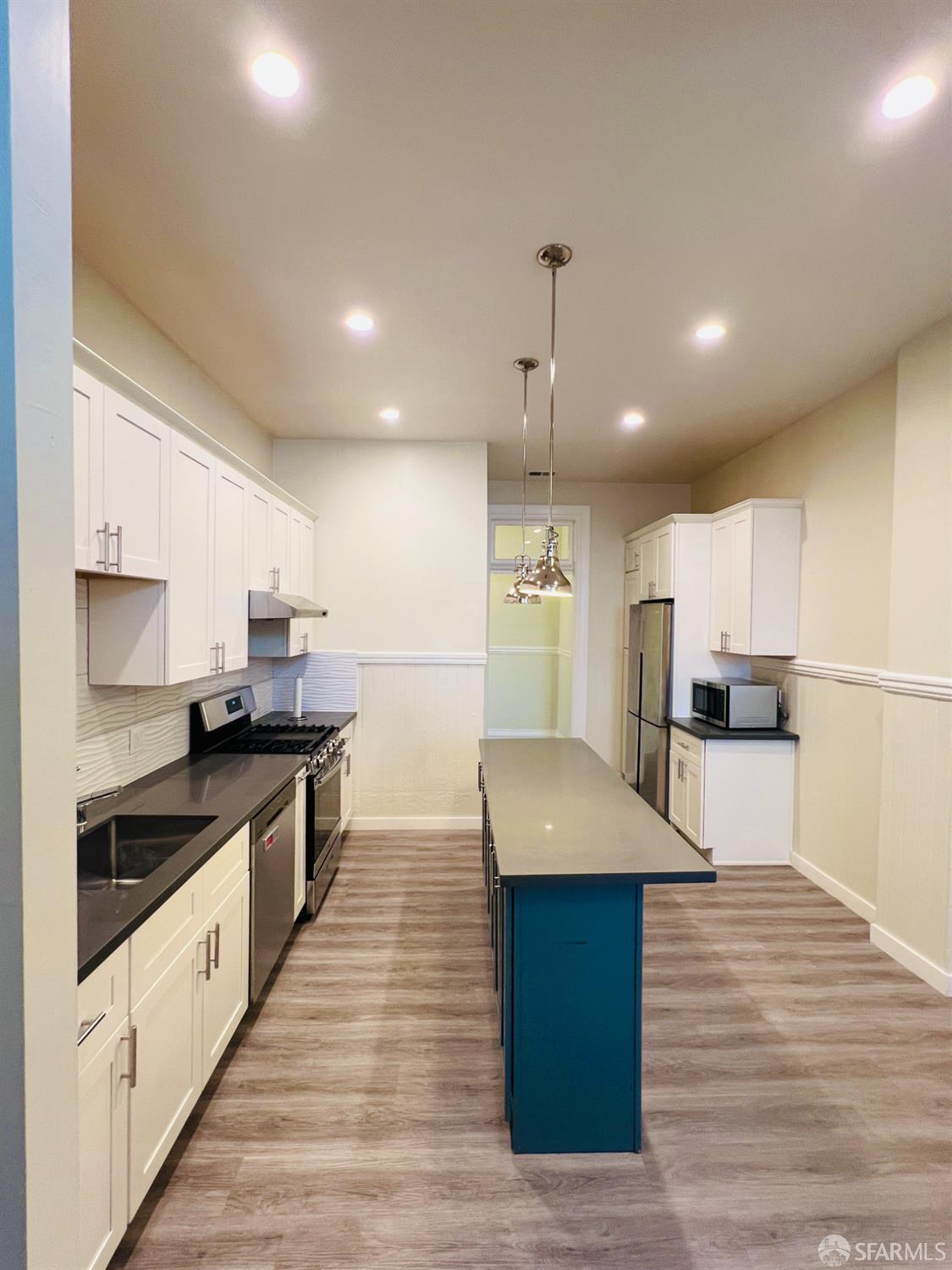 Property Photo: 3289 22nd Street CA 94110