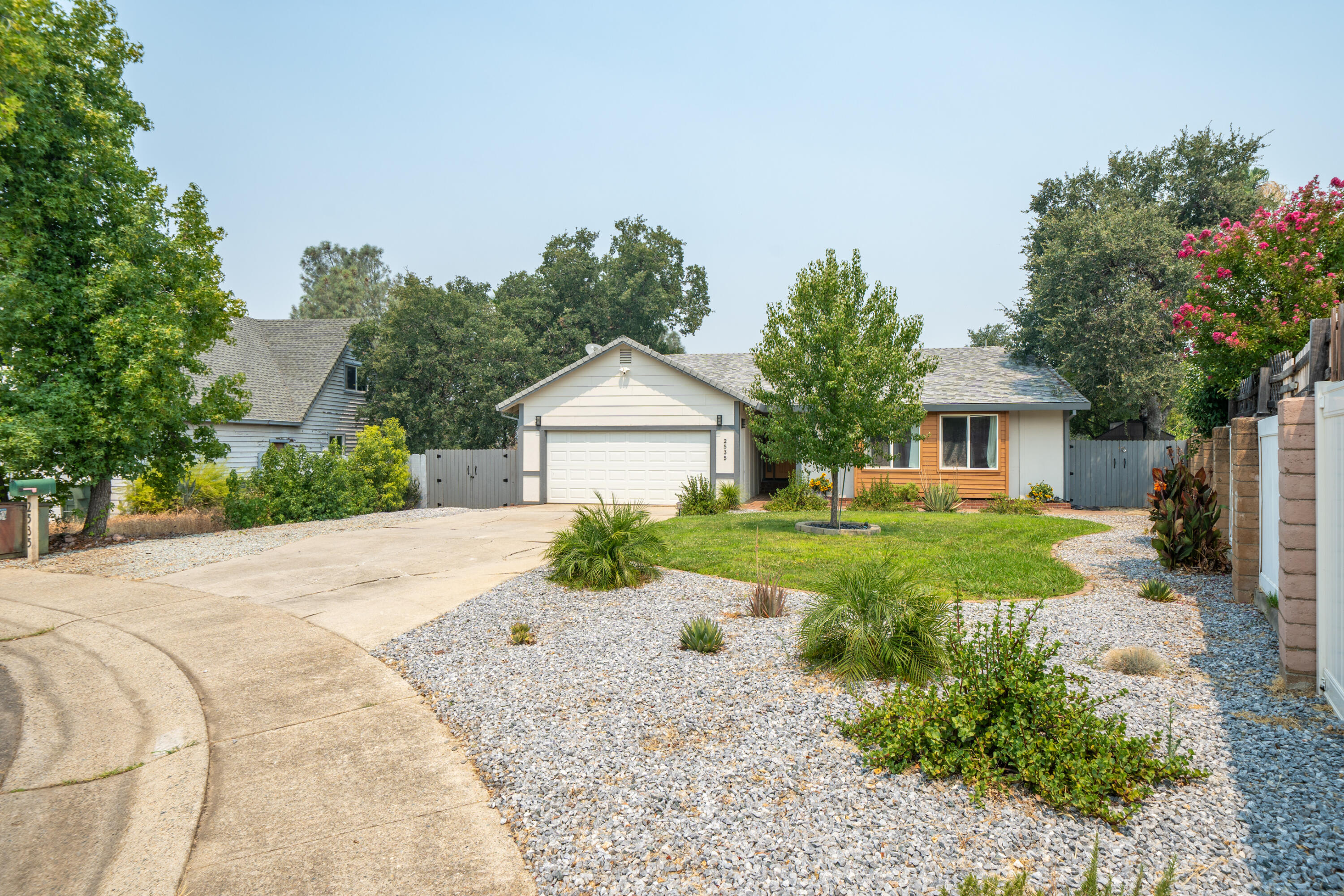 Property Photo: 2535 Ruby Court CA 96001