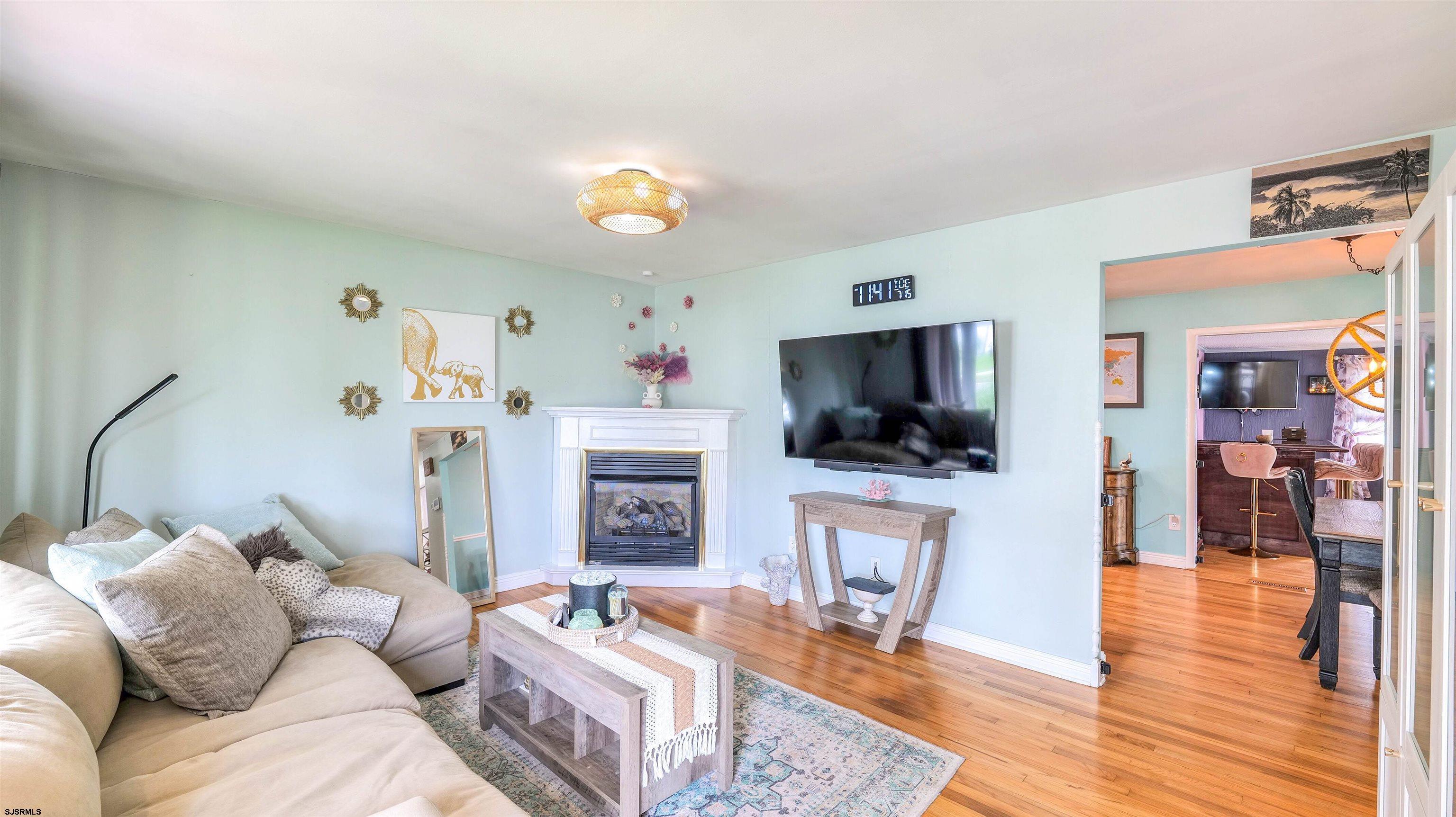 Property Photo:  513 N Cambridge  NJ 08406 