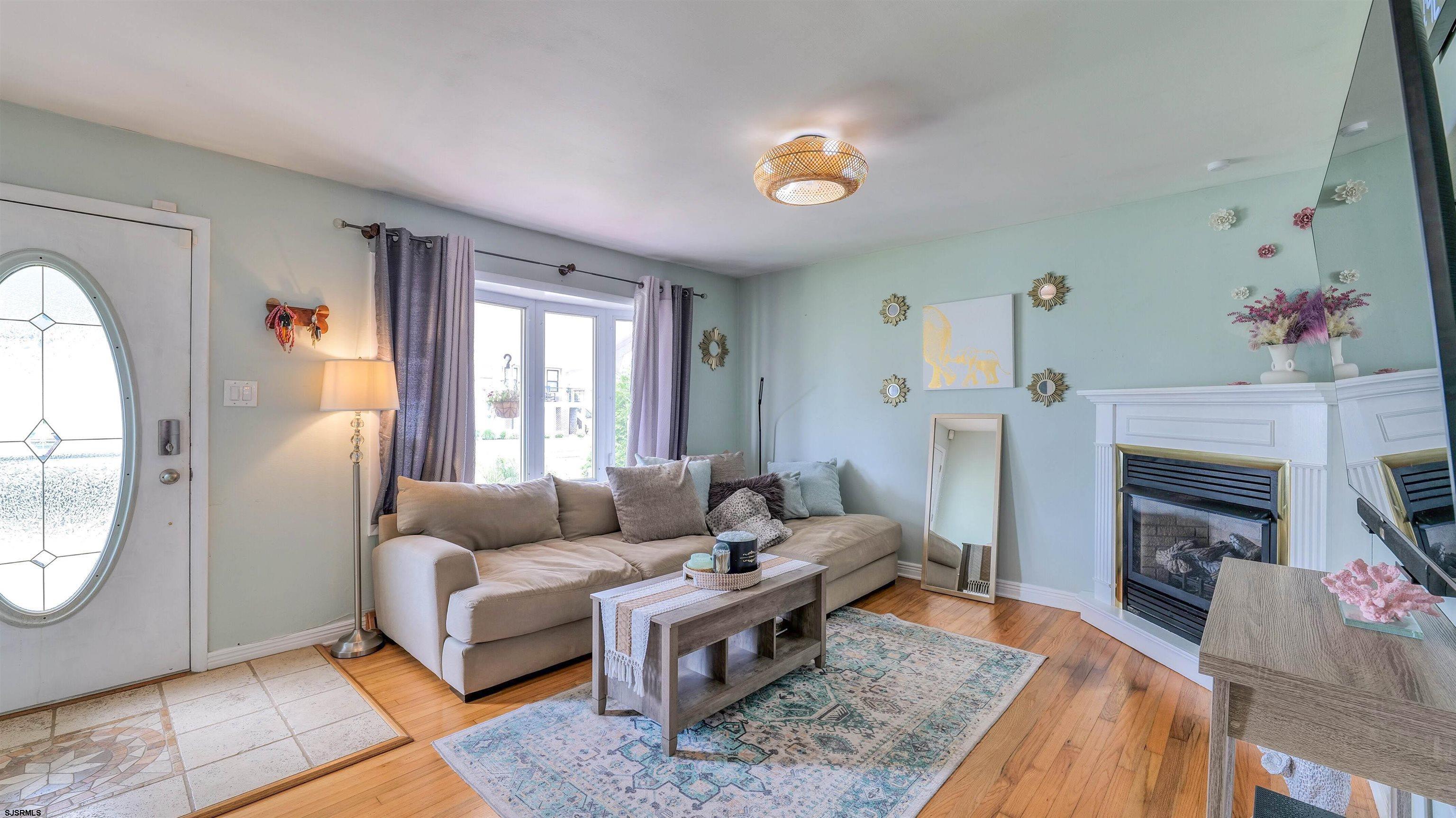 Property Photo: 513 N Cambridge NJ 08406