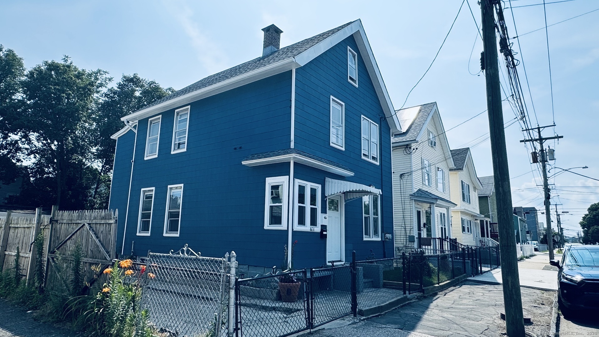 Property Photo:  674 Ogden Street 2  CT 06608 