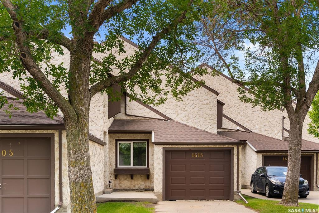 Photo de la propriété: 1615 23rd Avenue SK S4S 5Z9