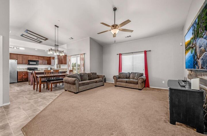Property Photo:  7393 Wellman Avenue  CA 93291 
