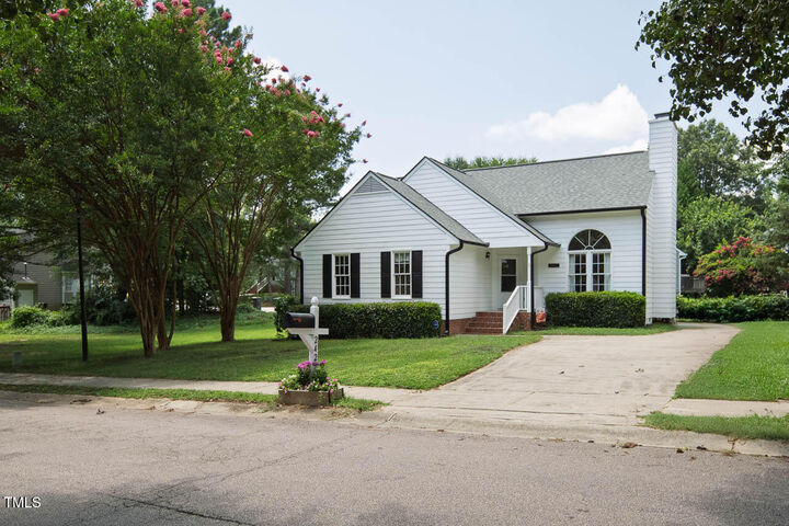 Property Photo: 2425 Fields Of Broadlands Drive NC 27604
