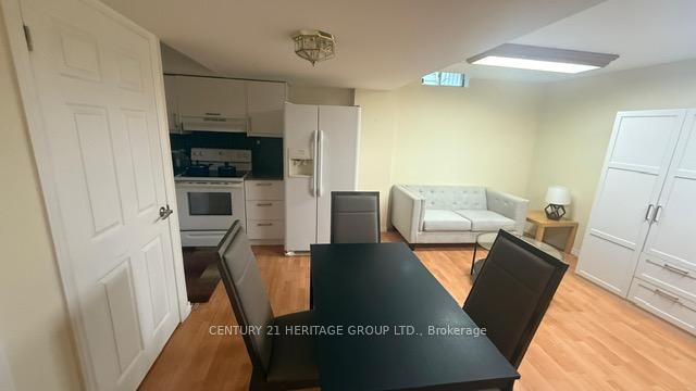 Property Photo: 16 Royal Chapin Crescent Bsmt ON L4S 1Z9