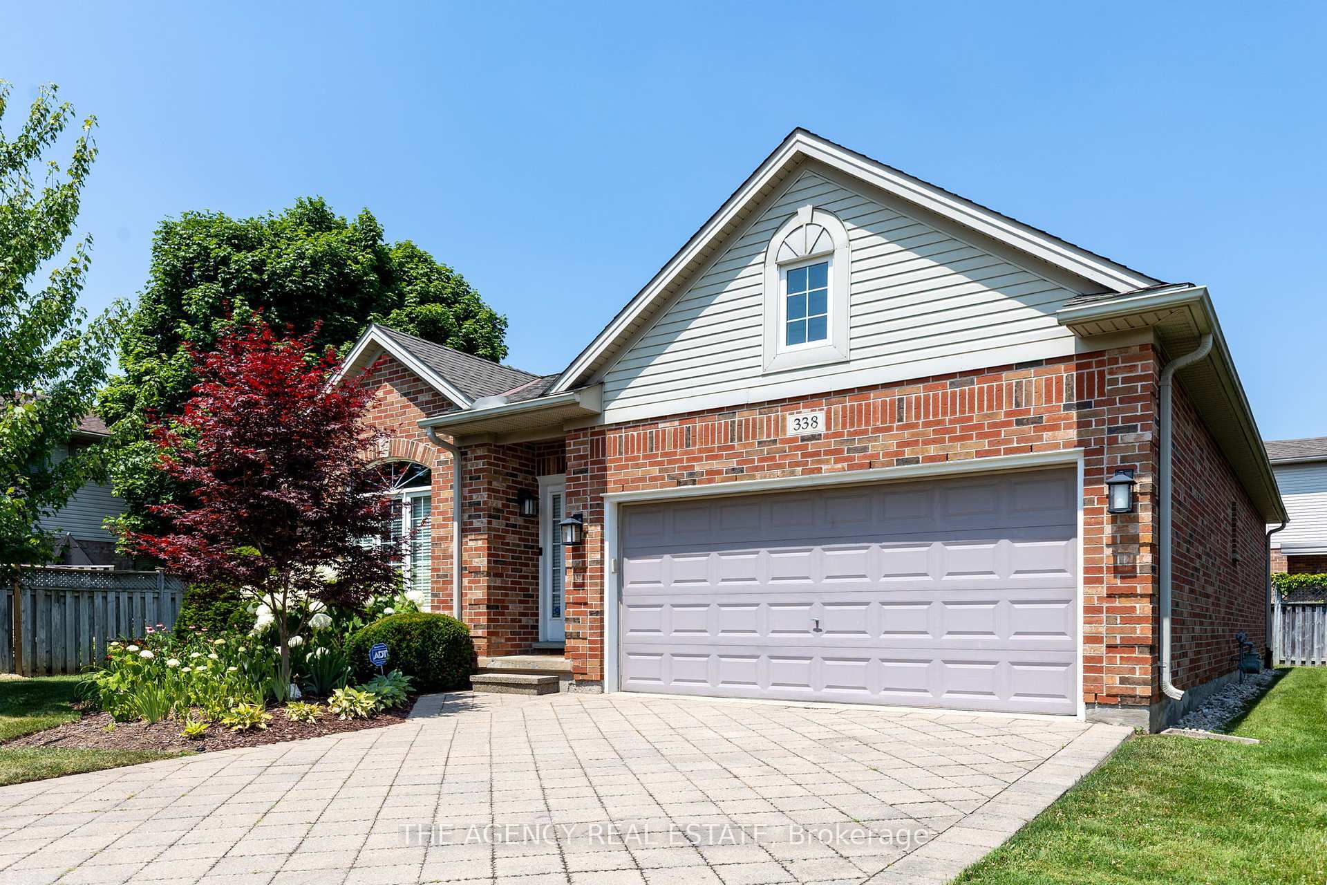 Property Photo: 338 Ambleside Drive ON N6G 5H9