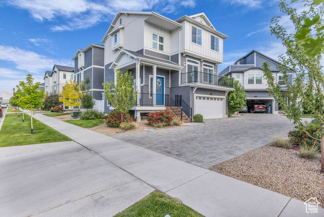 Property Photo: 174 E Polaris Dr UT 84045