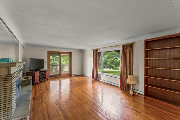 Property Photo:  150 Lakeview Drive  PA 15317 