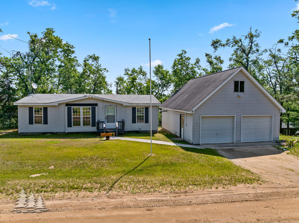 22621 Shelton Trail  Atlanta MI 49709 photo