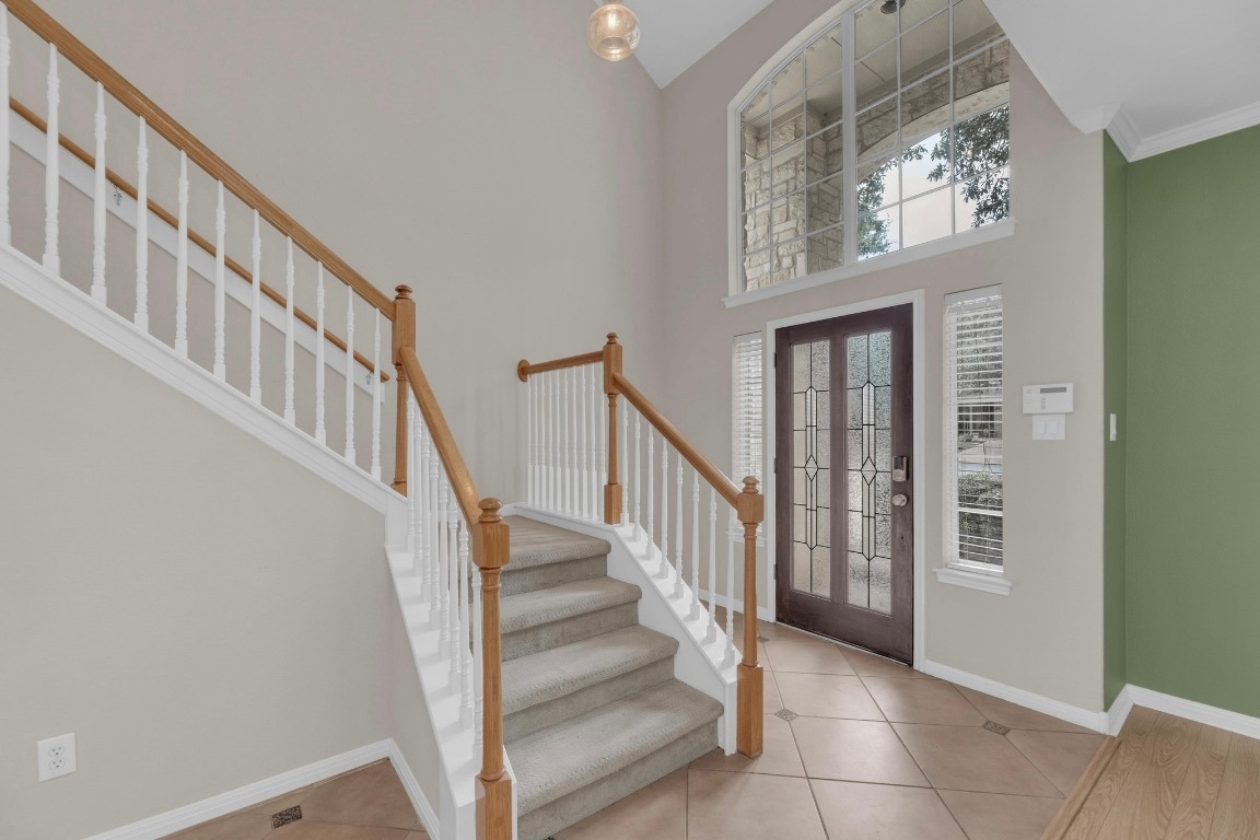 Property Photo:  1925 Chasewood Drive  TX 78727 