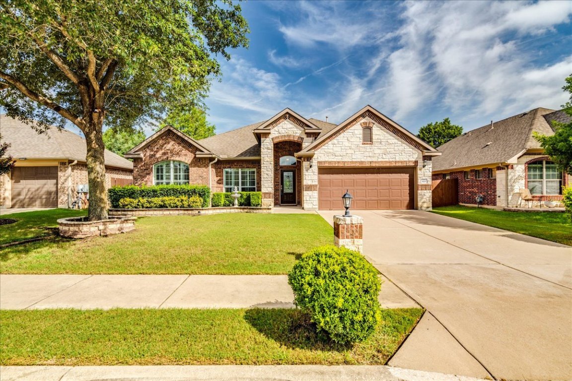 Property Photo:  820 Clear Springs Hollow  TX 78610 