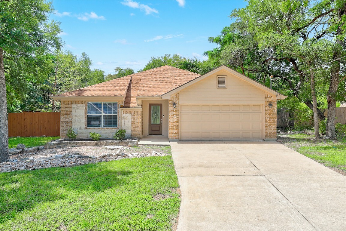 Property Photo:  1106 Serenada Drive  TX 78628 