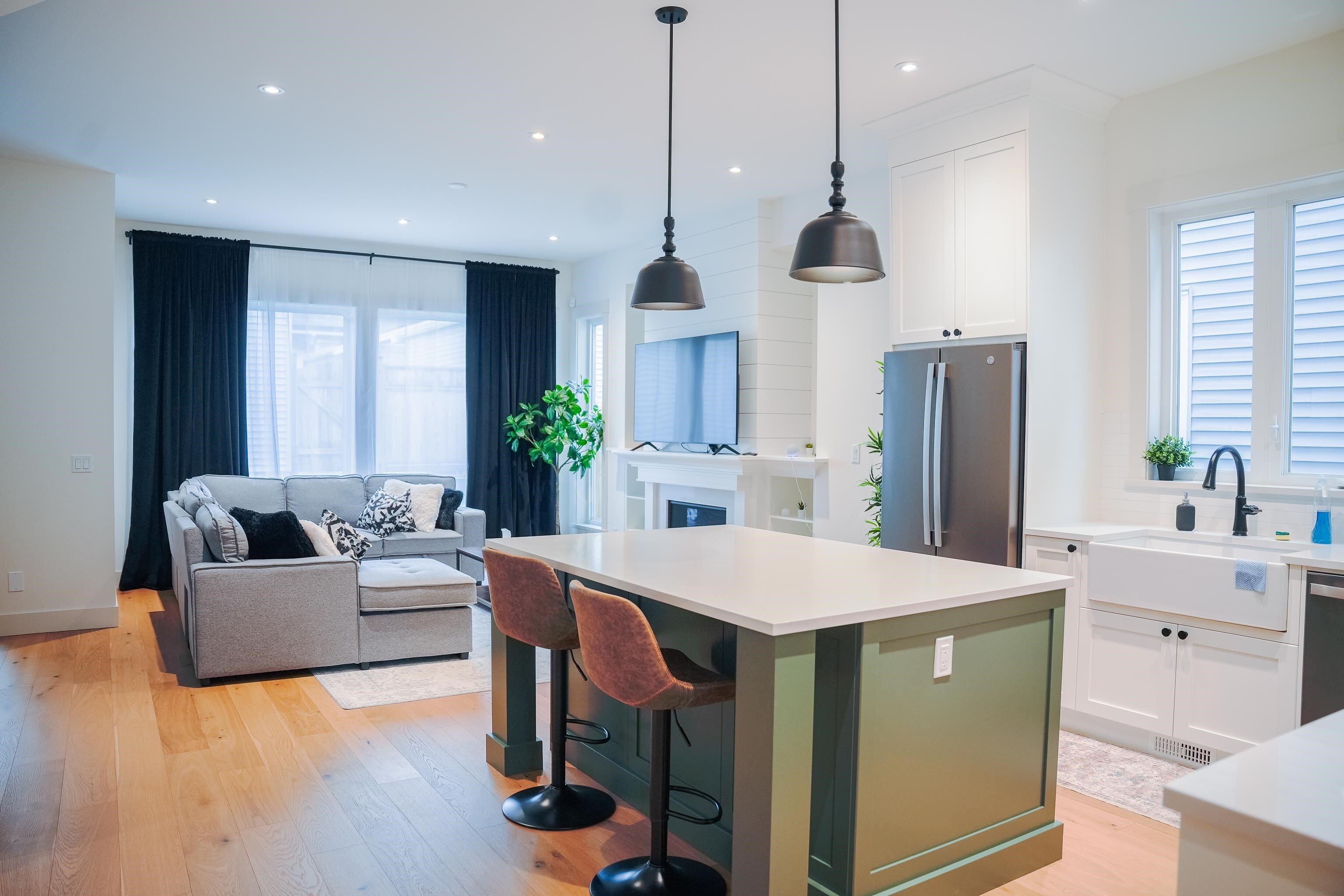 Property Photo: 19756 75B Avenue BC V2Y 5K2