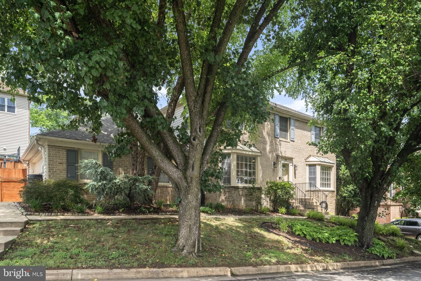 Property Photo: 108 N Liberty Street VA 22203