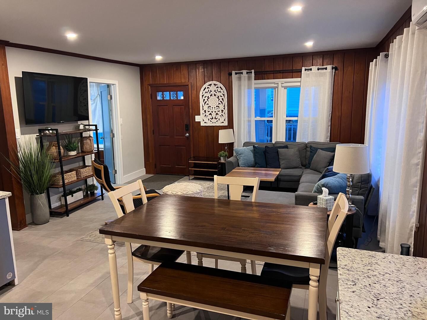 Property Photo:  1407 Saint Louis Avenue 1  MD 21842