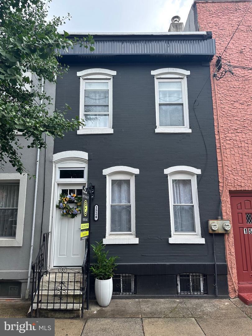 1524 Ellsworth Street  Philadelphia PA 19146 photo