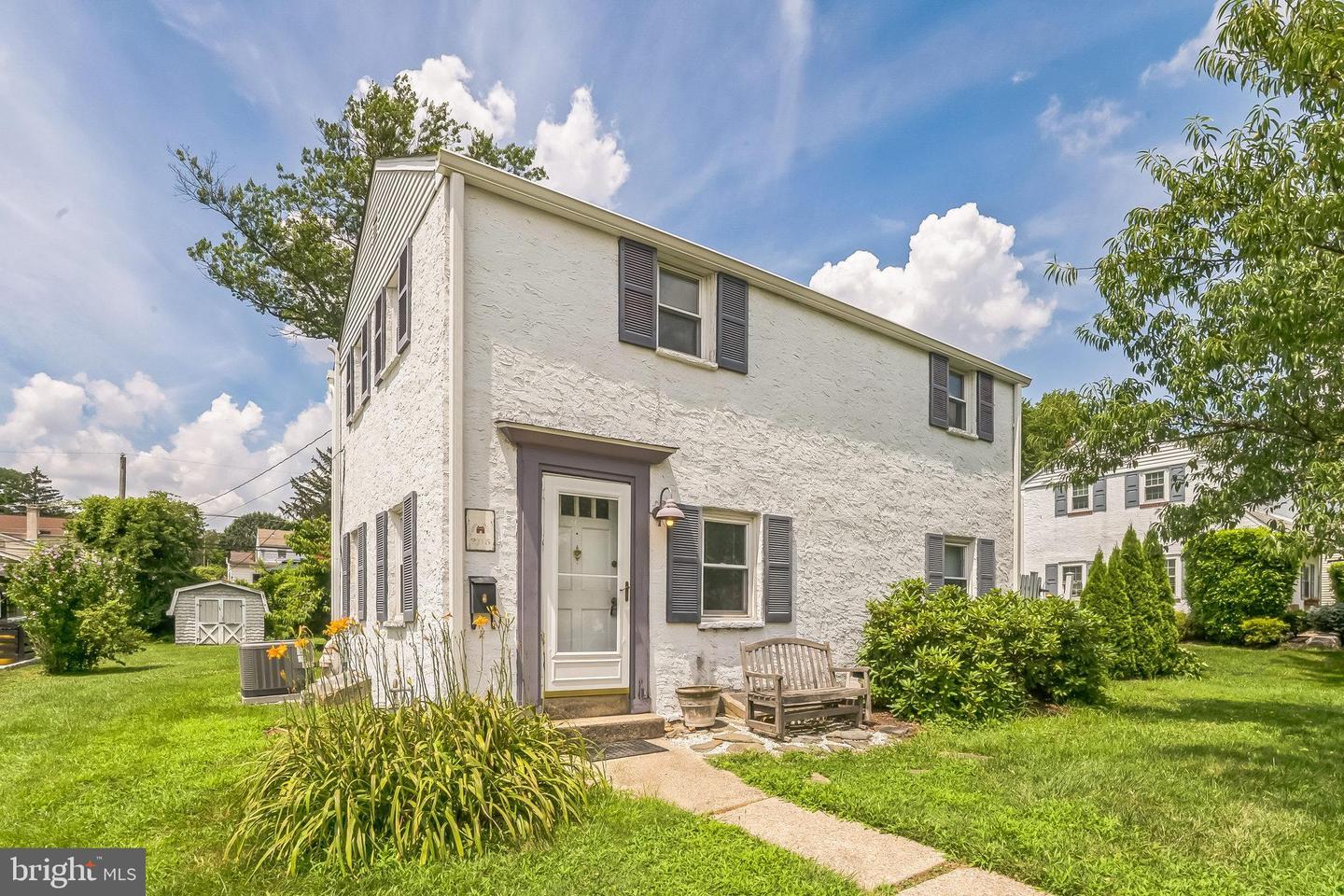 Property Photo:  205 Lyster Road  PA 19075 