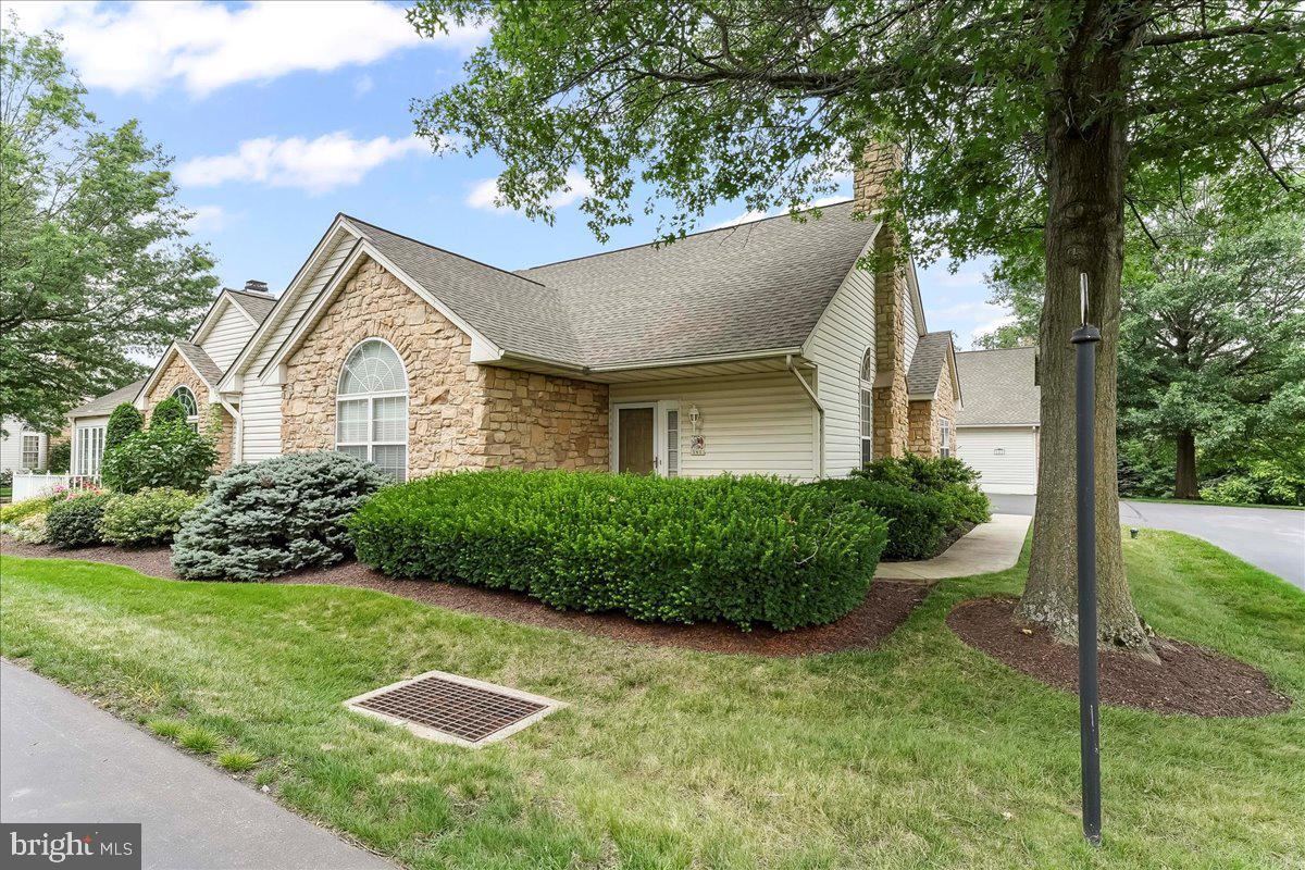 Property Photo: 141 Farrington Lane PA 18964