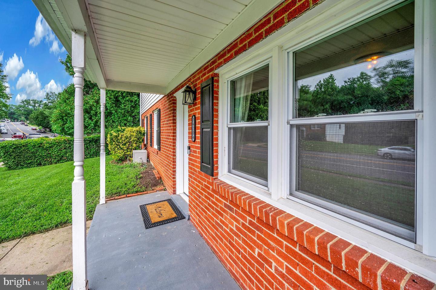 Property Photo:  14204 Lindendale Road  VA 22193 