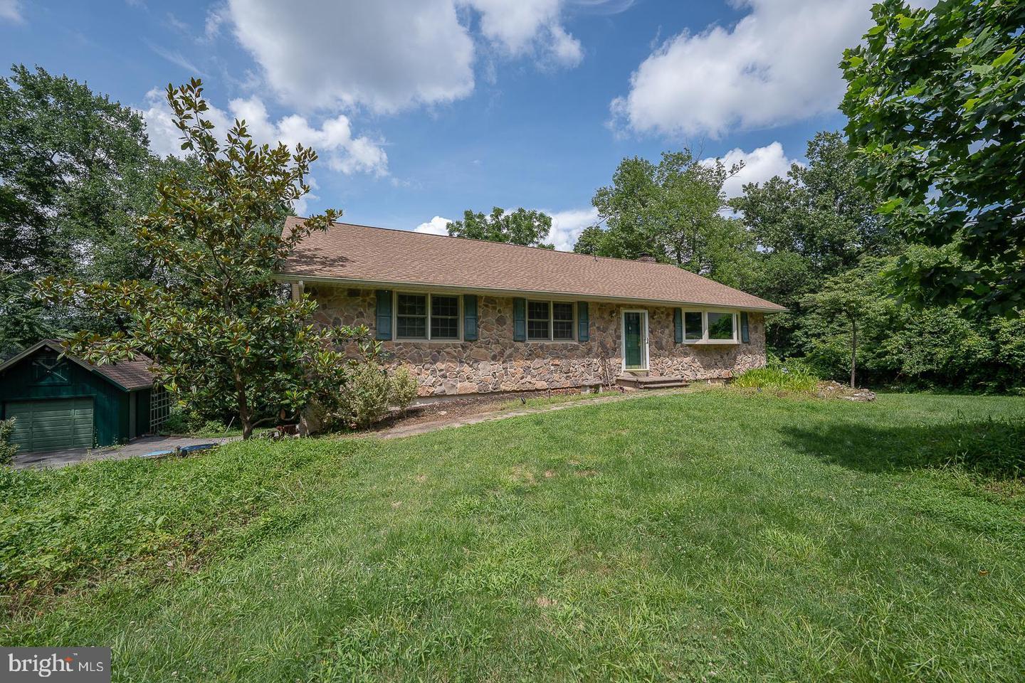 Property Photo: 2 Martins Lane PA 19335