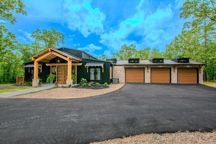 Property Photo:  2116 E Justice Rd  AR 72023 