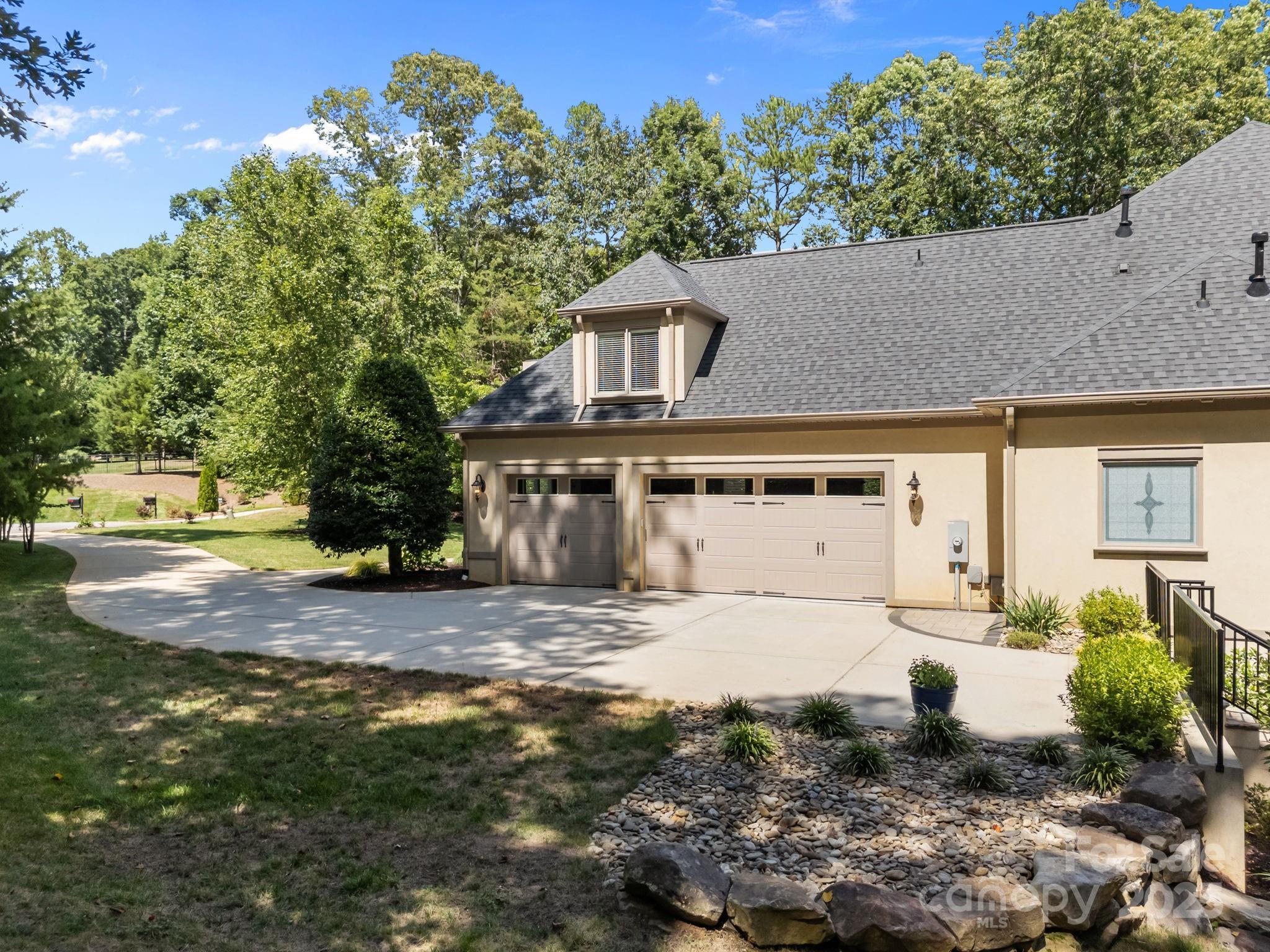 Property Photo:  242 Anniston Way  NC 28036 