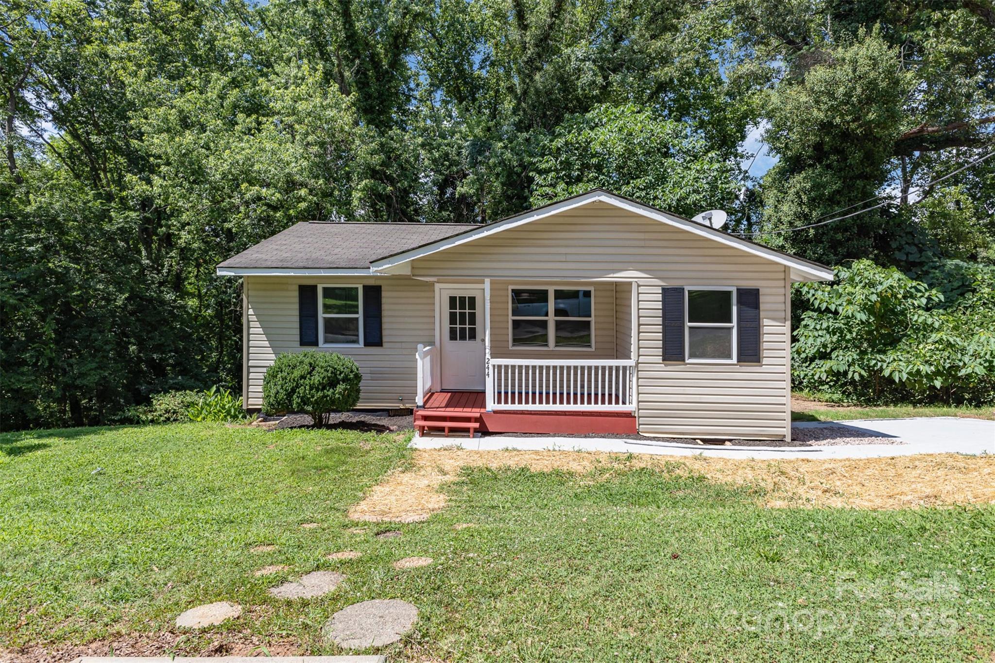 Property Photo:  244 6th Avenue SW  NC 28602 