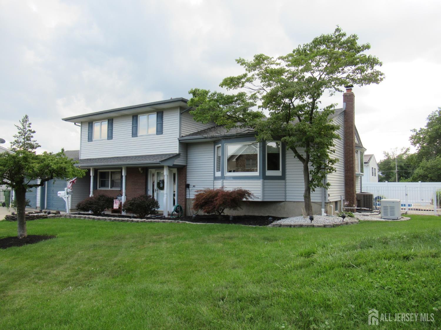 7 Zaleski Drive  Sayreville NJ 08872 photo
