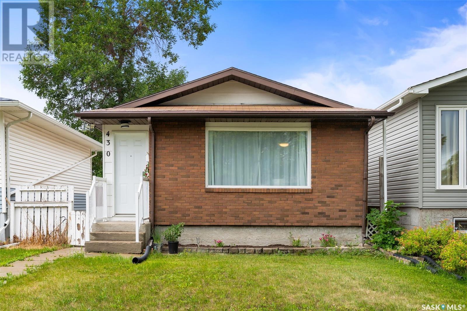 Property Photo:  430 St John Street  SK S4R 1R3 