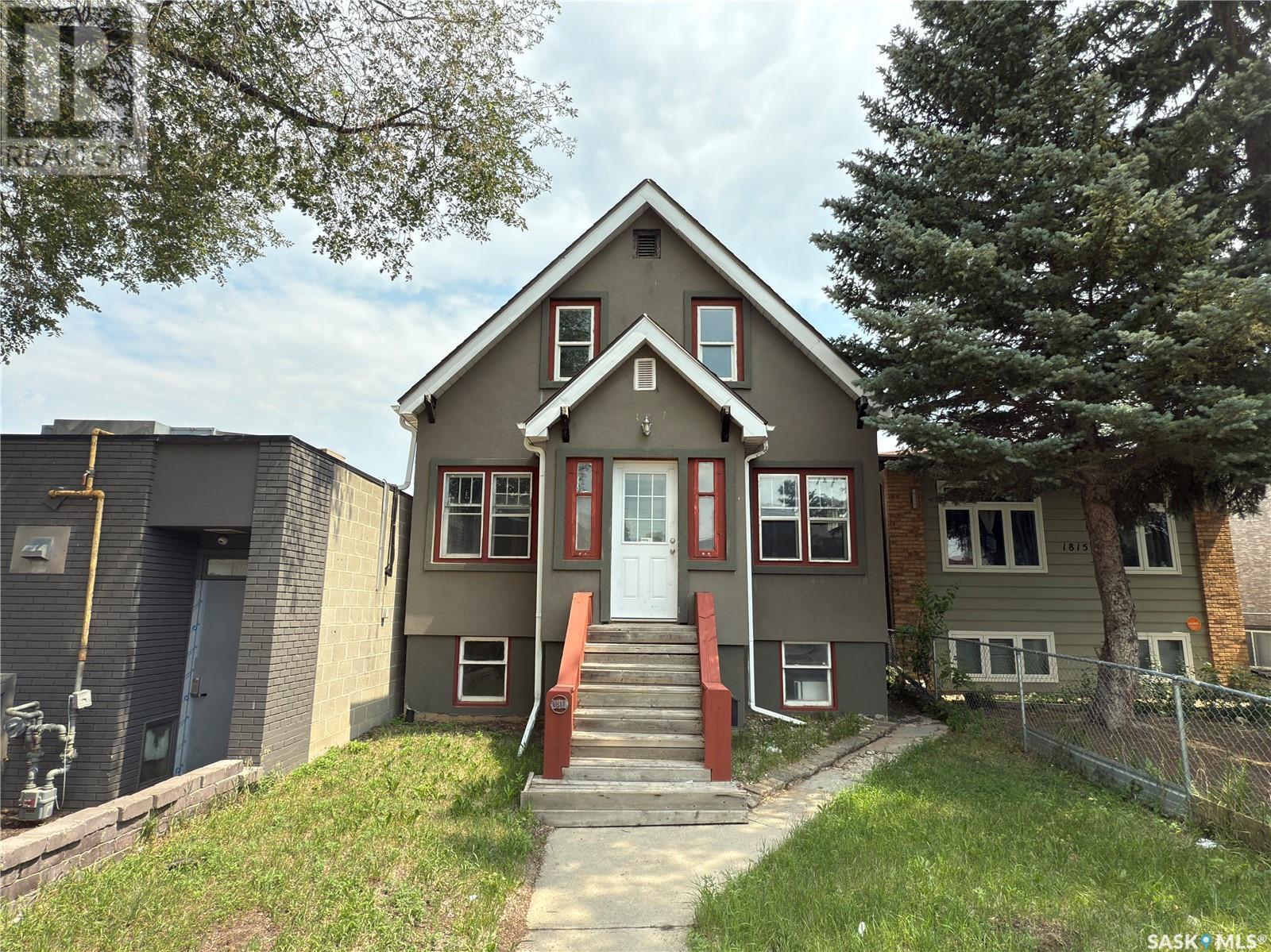 Property Photo: 1811 St John Street SK S4P 1S1
