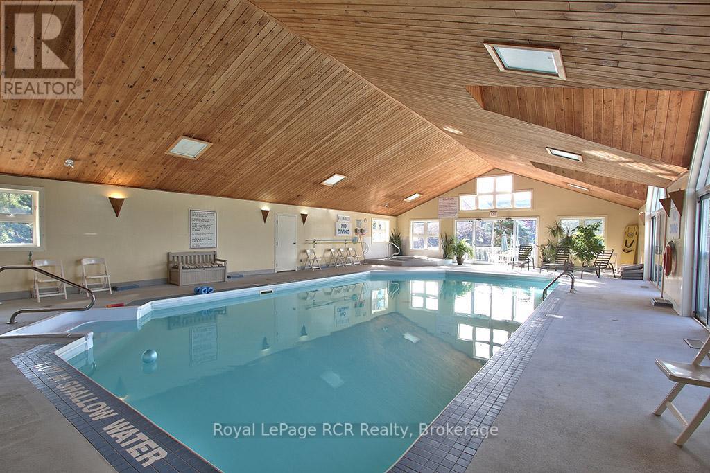 Property Photo:  16 Rambling Way 84  ON L9Y 5C6 