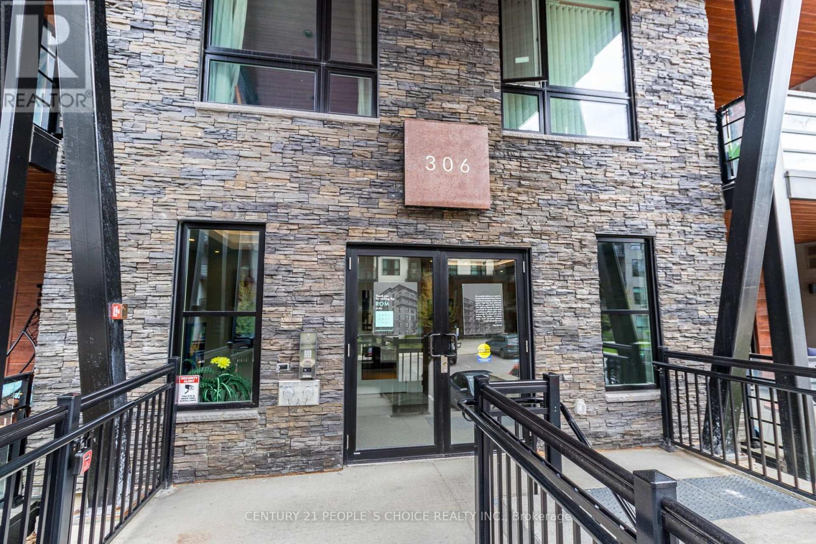 Property Photo: 306 Essa Road 511 ON L9J 0H5