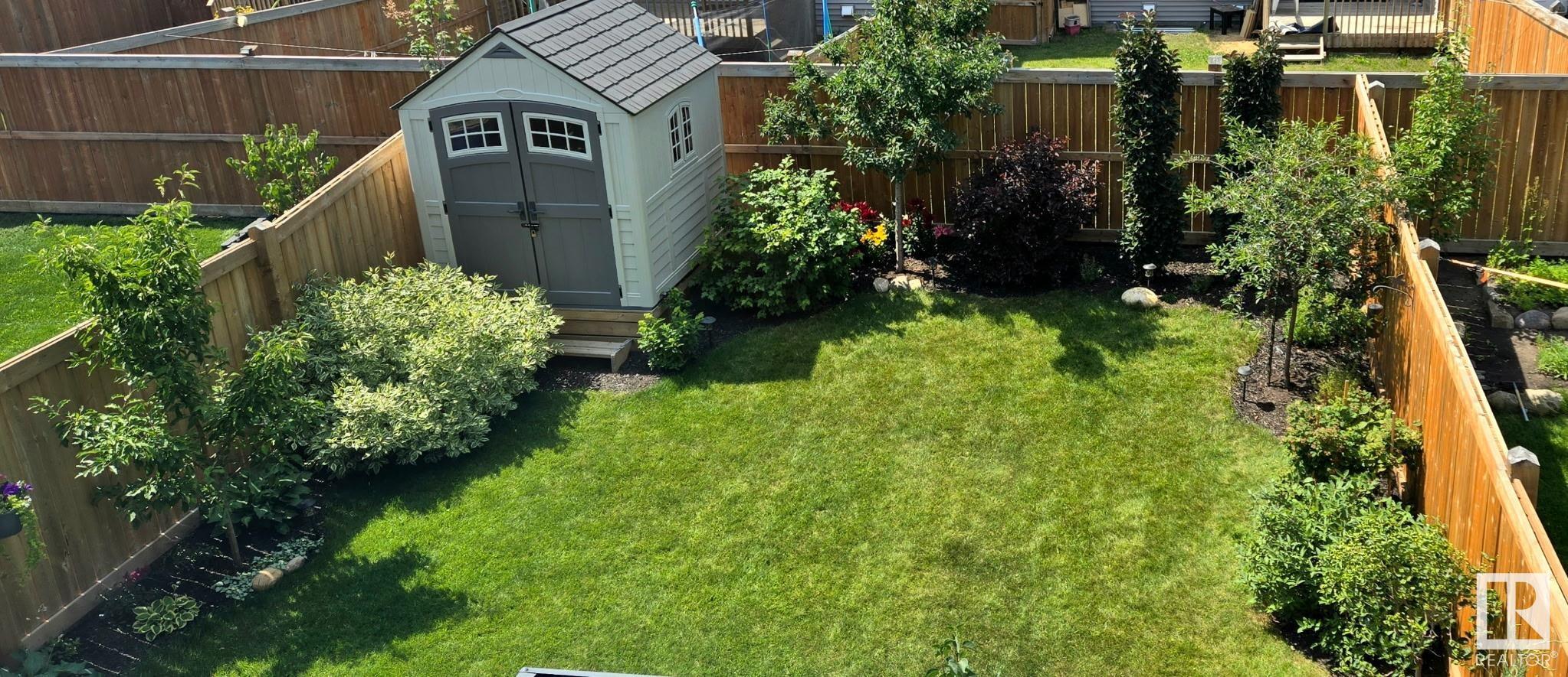 Property Photo: 17638 63A Street NW AB T5Y 0Y8