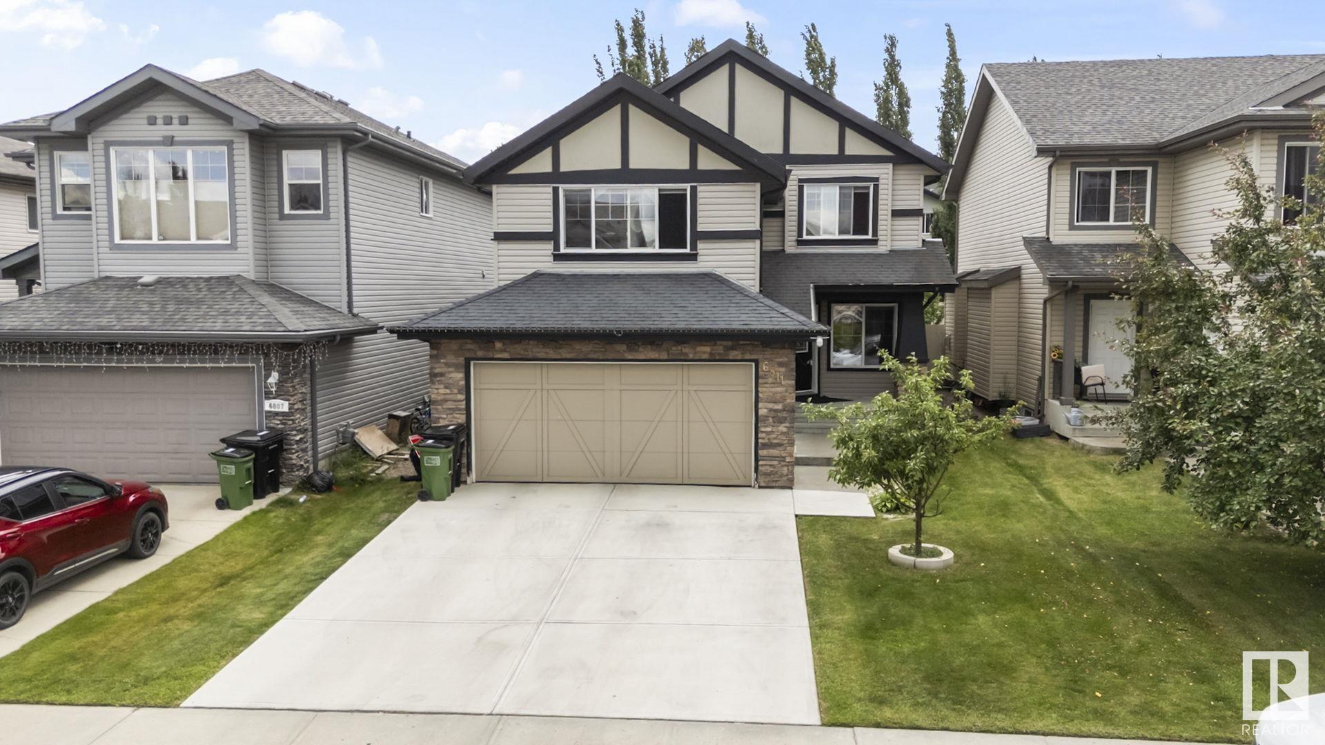 Property Photo:  6811 19 Avenue SW  AB T6X 0L8 