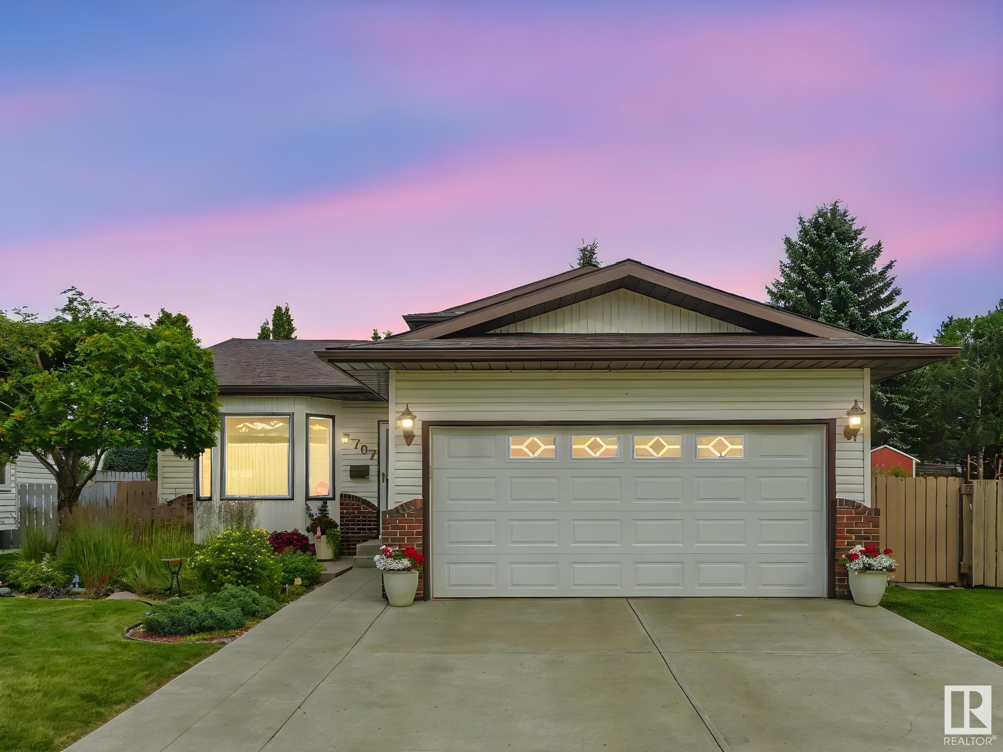 3707 60A Street NW  Edmonton AB T6L 6E5 photo