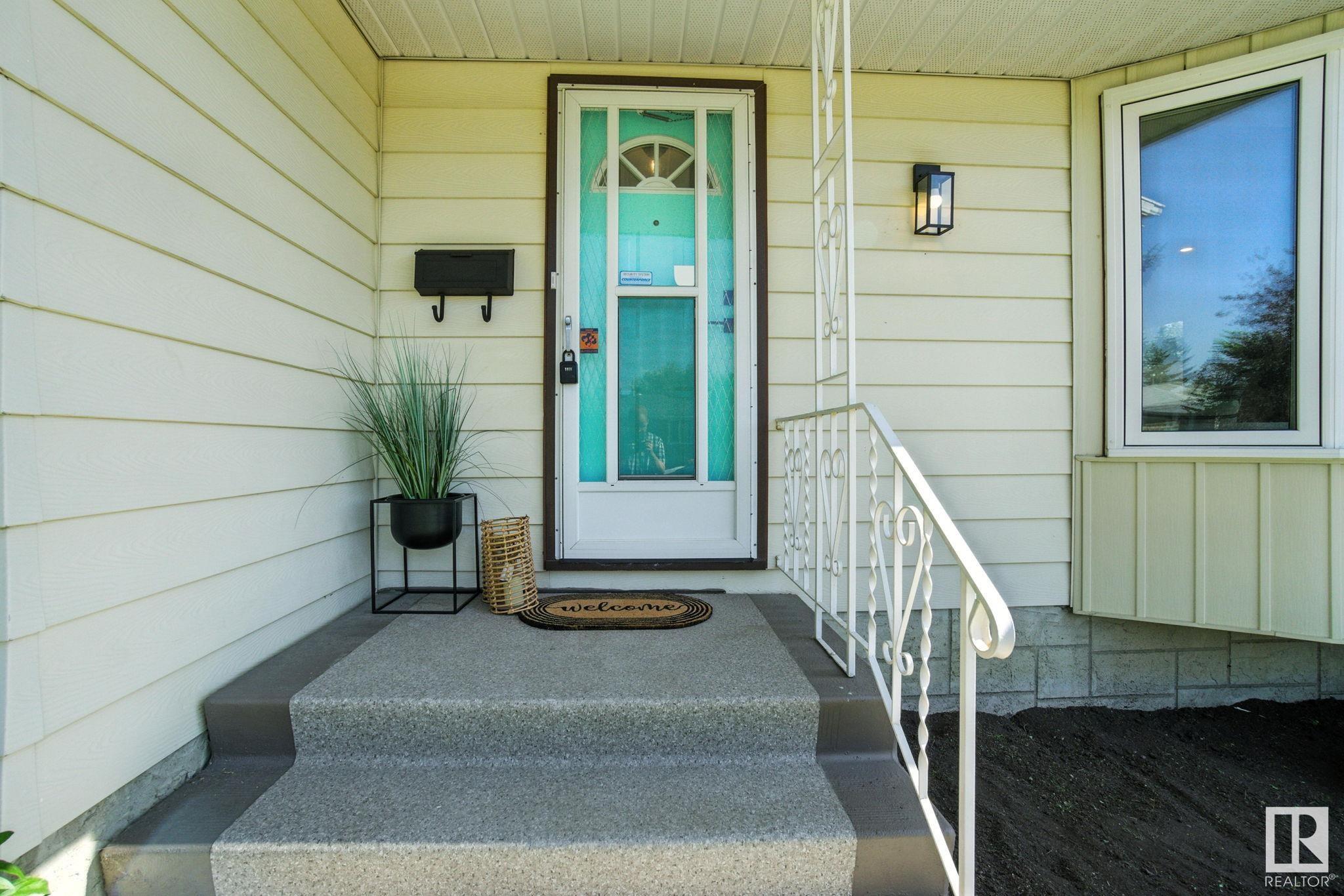 Property Photo: 10419 36A Avenue NW AB T6J 2H7