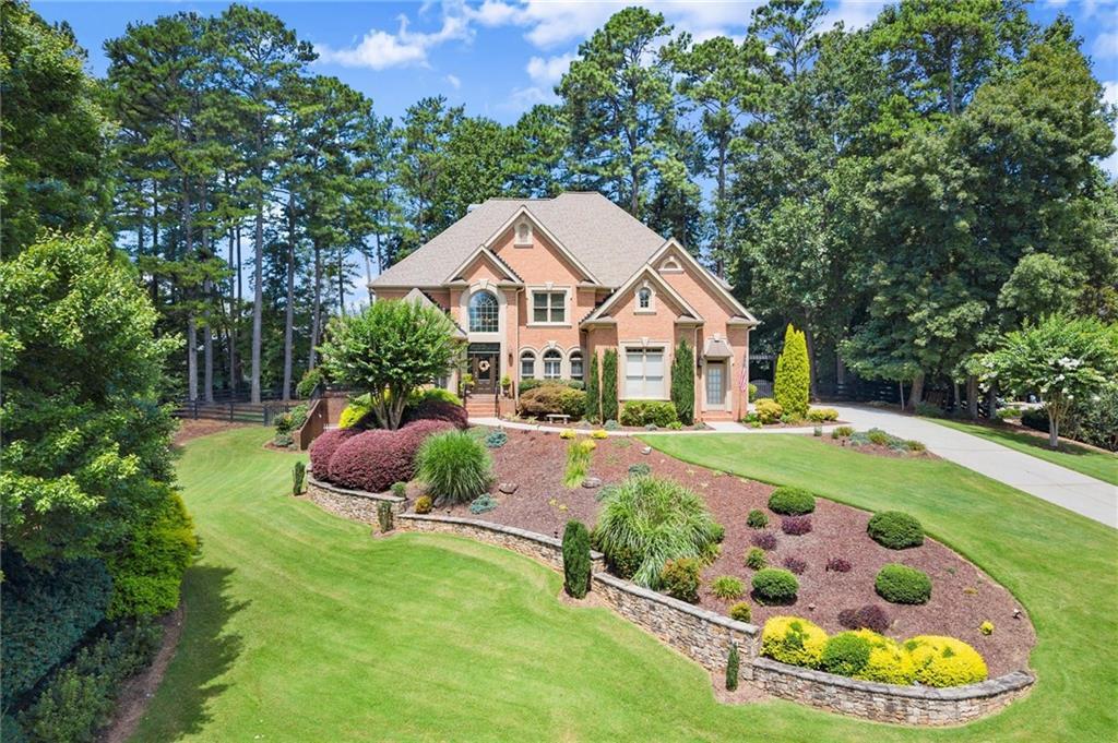 Property Photo: 545 Hickory Oaks Court GA 30004