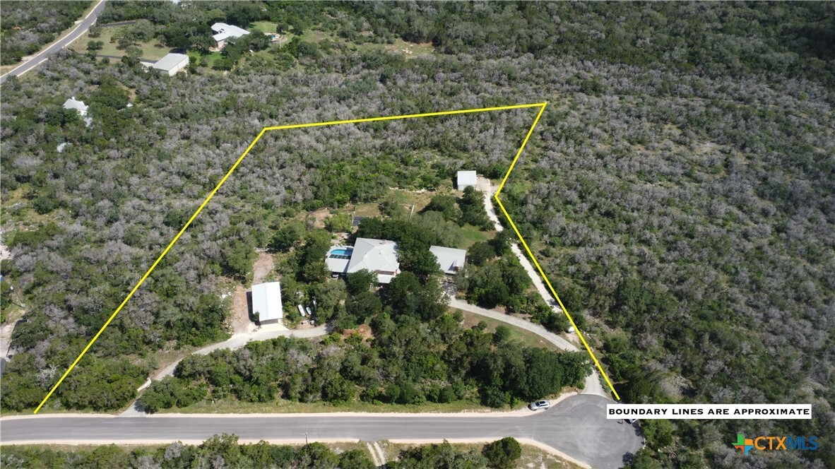 Property Photo:  275 Robert Lee Lane  TX 78132 