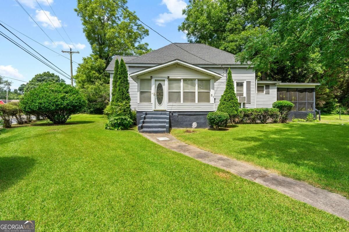 Property Photo:  31 Elm Street  GA 30228