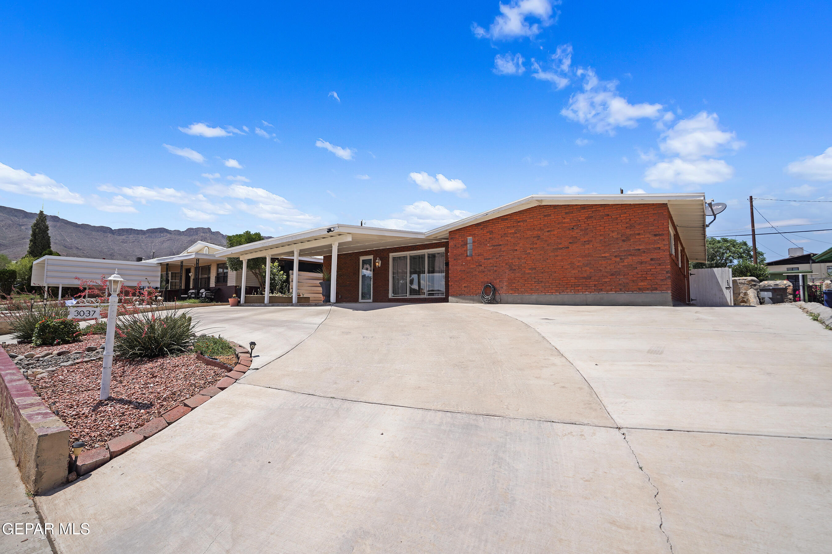 Property Photo:  3037 Monroe Avenue  TX 79930 