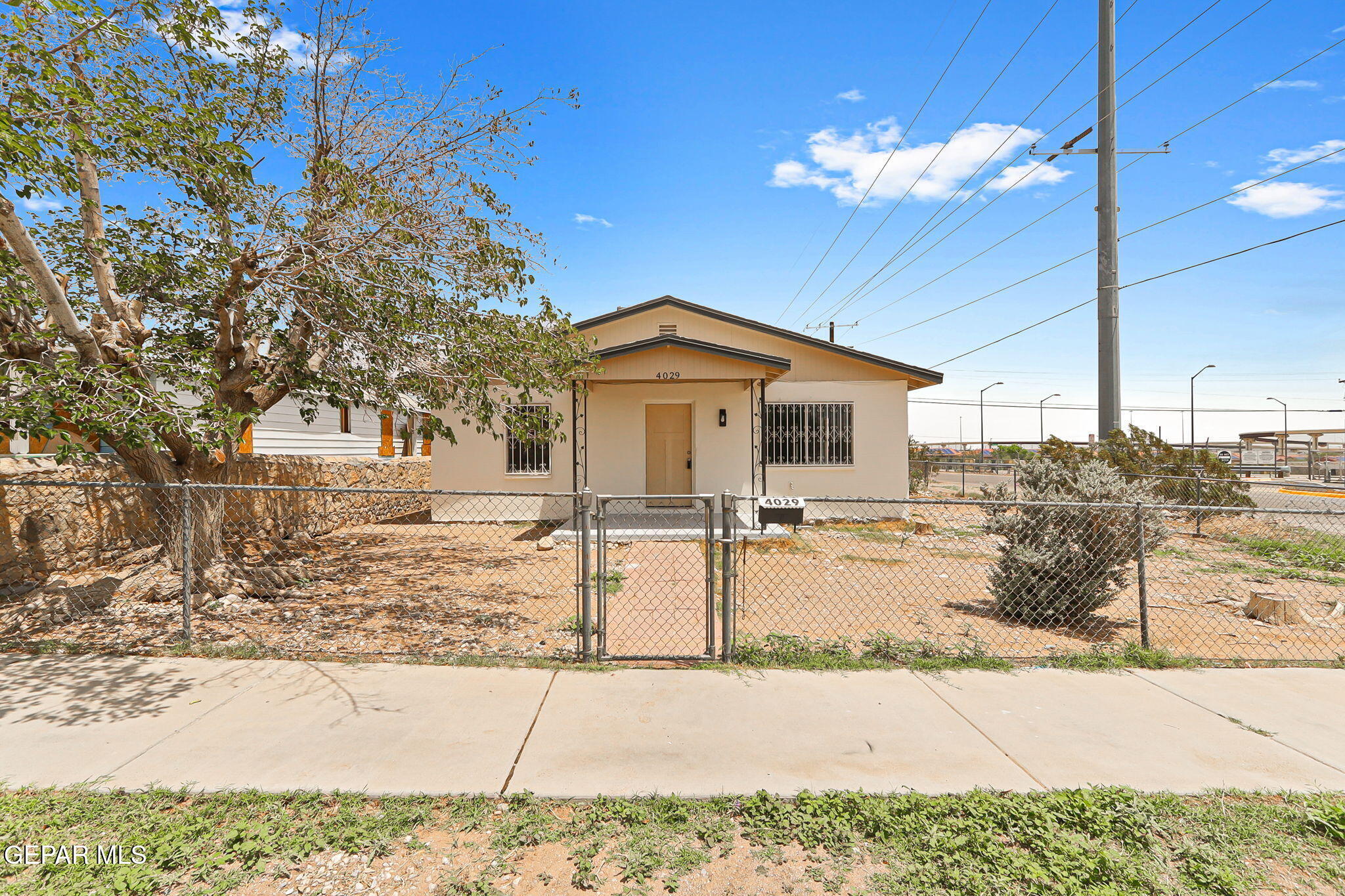 Property Photo:  4029 Lincoln Avenue  TX 79930 