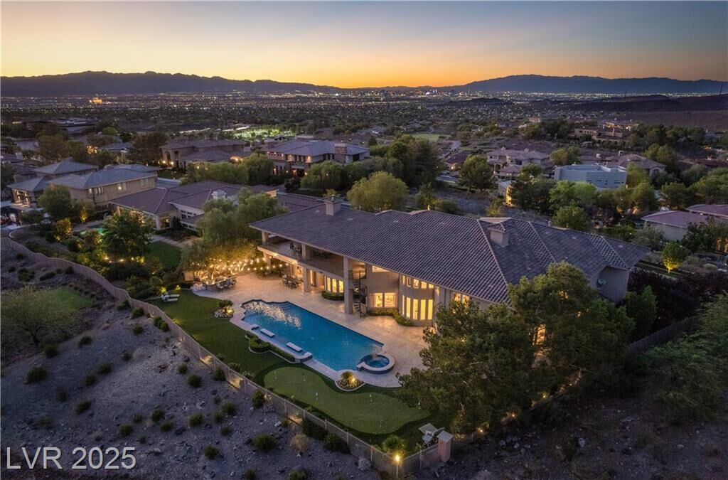 Property Photo:  17 Mountain Cove Court  NV 89052