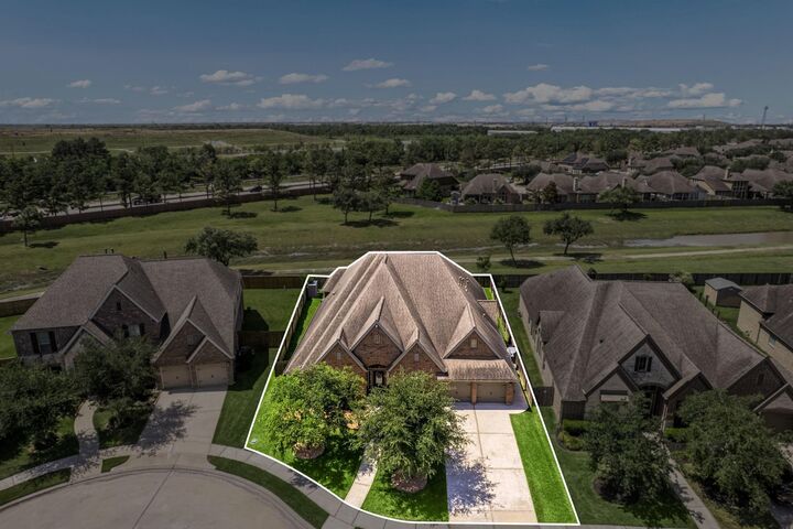 Property Photo:  13909 Morgan Bay Drive  TX 77584 