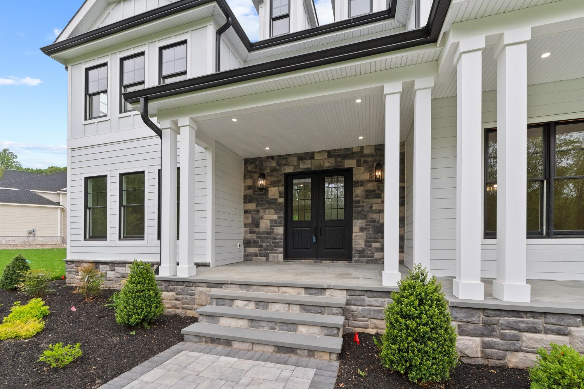 Property Photo:  1 Hilbert Court  NJ 07082 