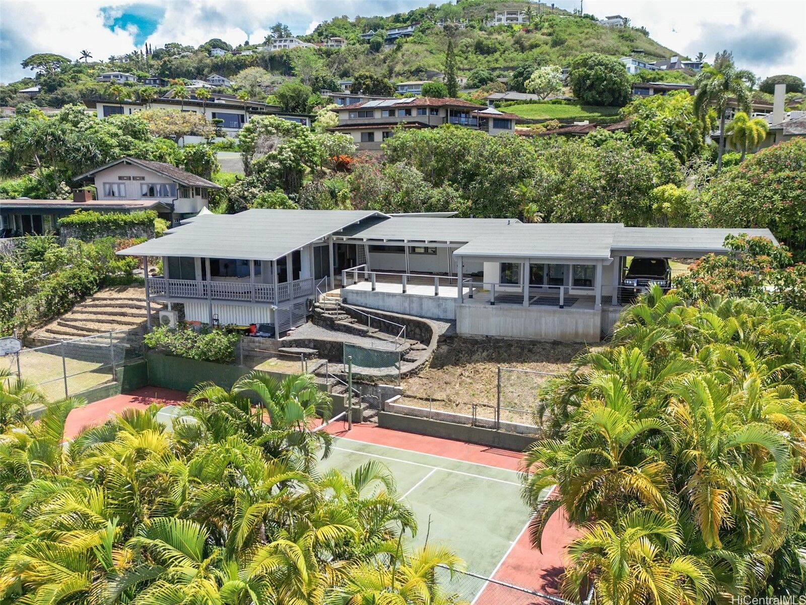 Property Photo: 1901 Judd Hillside Road HI 96822